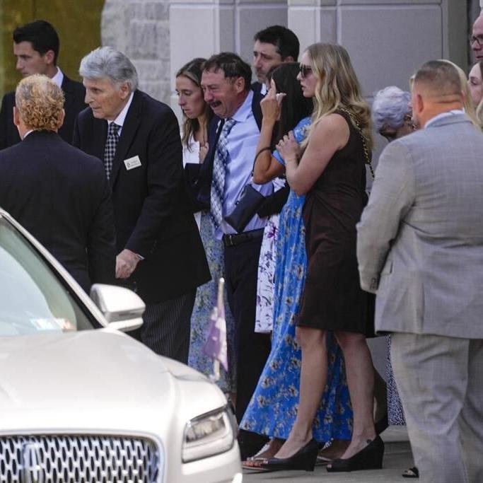 Father of Gaudreau brothers helps out at Philadelphia Flyers practice